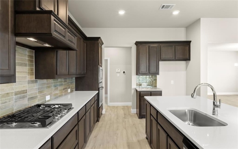 539 San Angelo, Forney, TX 75126, 4 Bedrooms Bedrooms, ,3 BathroomsBathrooms,Residential,For Sale,539 San Angelo,20842281