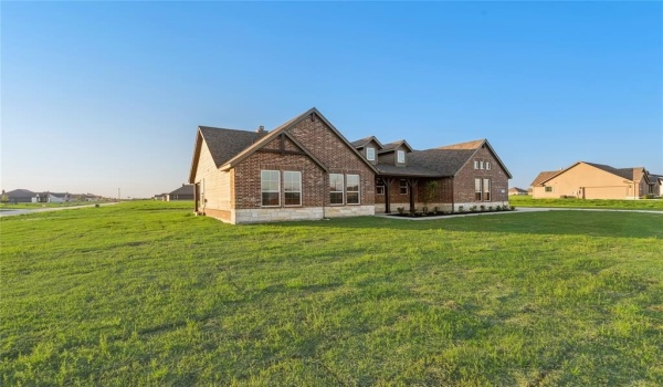 3114 White Oak Road, Oak Ridge, TX 75161, 4 Habitaciones Habitaciones , ,2 BañosBaños,Residential,En Venta,3114 White Oak Road,20842315