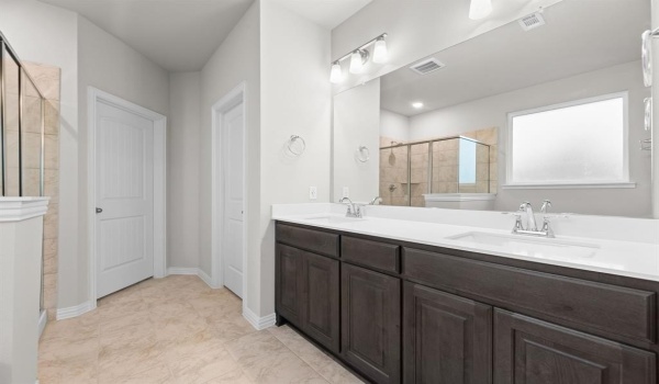 3103 White Oak Road, Oak Ridge, TX 75161, 4 Habitaciones Habitaciones , ,2 BañosBaños,Residential,En Venta,3103 White Oak Road,20842334