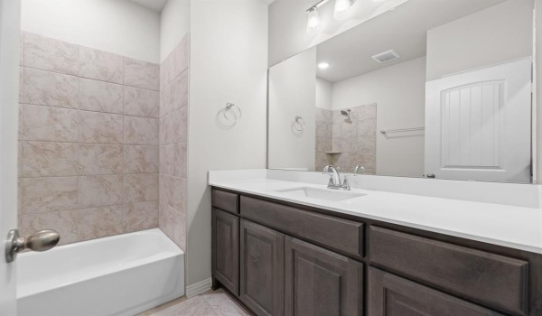 3103 White Oak Road, Oak Ridge, TX 75161, 4 Habitaciones Habitaciones , ,2 BañosBaños,Residential,En Venta,3103 White Oak Road,20842334