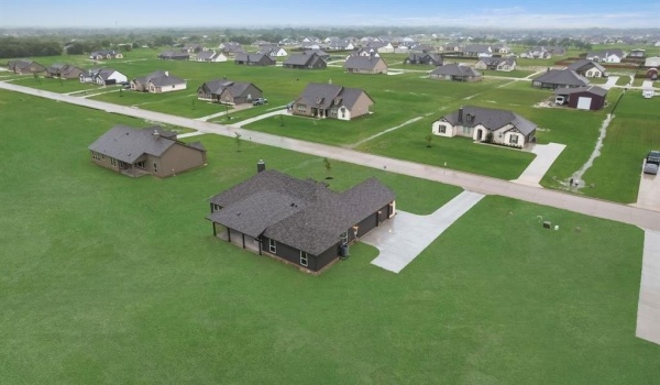 3103 White Oak Road, Oak Ridge, TX 75161, 4 Habitaciones Habitaciones , ,2 BañosBaños,Residential,En Venta,3103 White Oak Road,20842334