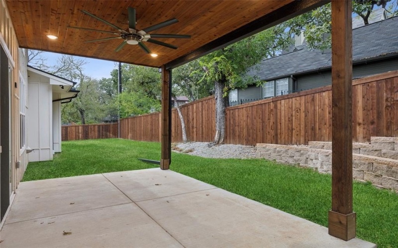 103 Brookdale Drive, Highland Village, TX 75077, 4 Bedrooms Bedrooms, ,3 BathroomsBathrooms,Residential,For Sale,103 Brookdale Drive,20842596