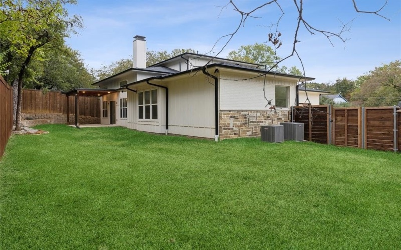 103 Brookdale Drive, Highland Village, TX 75077, 4 Bedrooms Bedrooms, ,3 BathroomsBathrooms,Residential,For Sale,103 Brookdale Drive,20842596