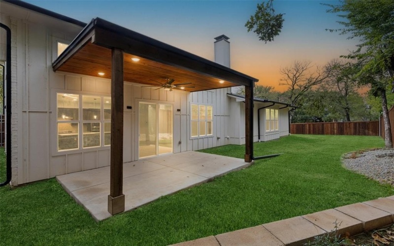 103 Brookdale Drive, Highland Village, TX 75077, 4 Bedrooms Bedrooms, ,3 BathroomsBathrooms,Residential,For Sale,103 Brookdale Drive,20842596