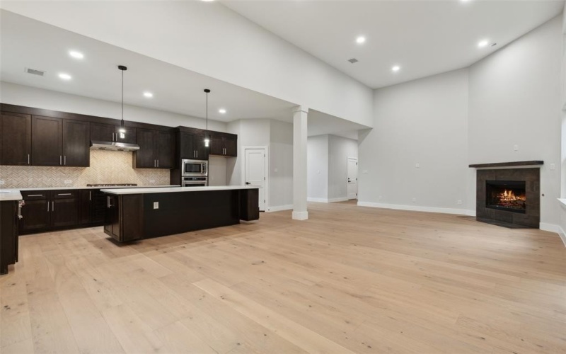 103 Brookdale Drive, Highland Village, TX 75077, 4 Bedrooms Bedrooms, ,3 BathroomsBathrooms,Residential,For Sale,103 Brookdale Drive,20842596