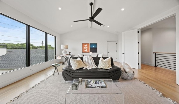 4666 College Park Drive, Dallas, TX 75229, 5 Habitaciones Habitaciones , ,6 BañosBaños,Residential,En Venta,4666 College Park Drive,20842635