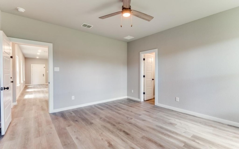 5118 Locke Avenue, Fort Worth, TX 76107, 3 Bedrooms Bedrooms, ,2 BathroomsBathrooms,Residential Lease,For Rent,5118 Locke Avenue,20842848