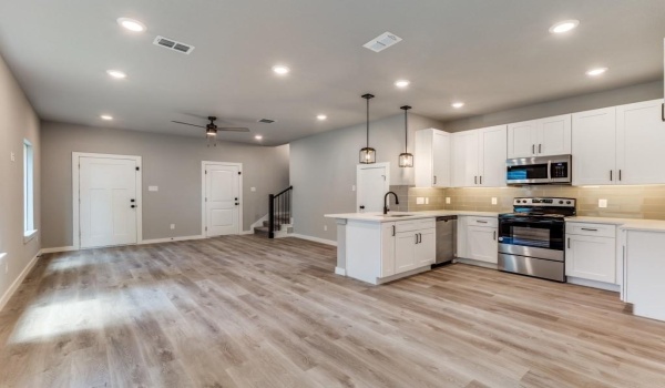 5118 Locke Avenue, Fort Worth, TX 76107, 3 Bedrooms Bedrooms, ,2 BathroomsBathrooms,Residential Lease,For Rent,5118 Locke Avenue,20842848