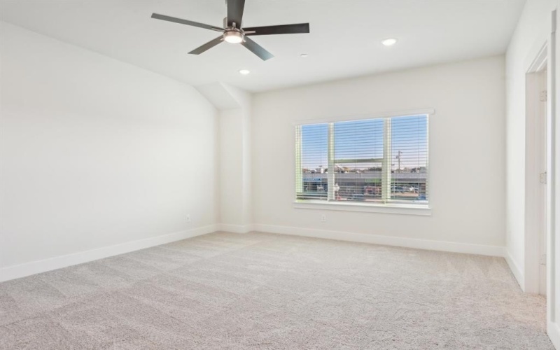 16 Red Hawk Drive, Farmers Branch, TX 75234, 3 Bedrooms Bedrooms, ,2 BathroomsBathrooms,Residential Lease,For Rent,16 Red Hawk Drive,20842921