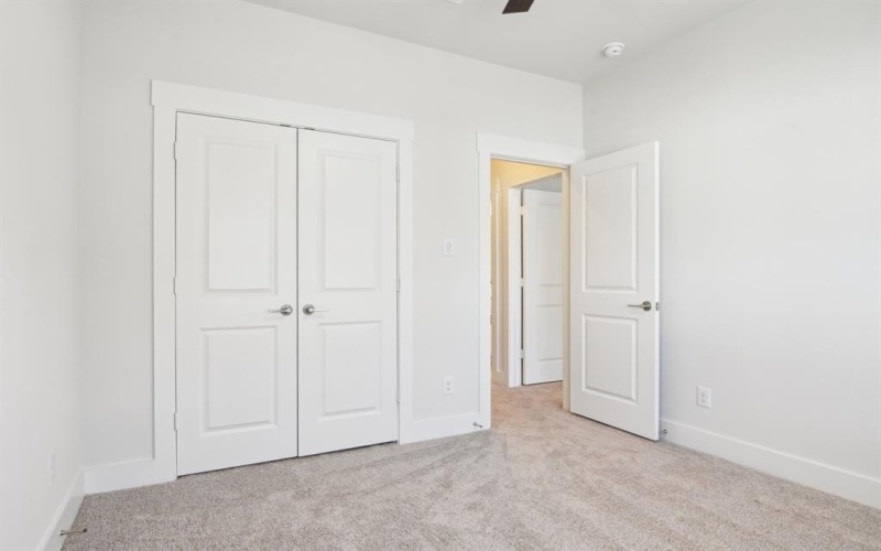 16 Red Hawk Drive, Farmers Branch, TX 75234, 3 Bedrooms Bedrooms, ,2 BathroomsBathrooms,Residential Lease,For Rent,16 Red Hawk Drive,20842921