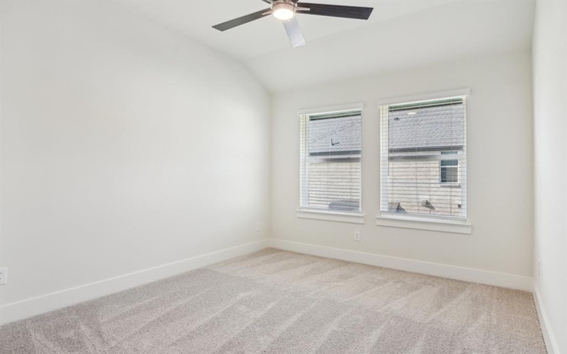16 Red Hawk Drive, Farmers Branch, TX 75234, 3 Bedrooms Bedrooms, ,2 BathroomsBathrooms,Residential Lease,For Rent,16 Red Hawk Drive,20842921