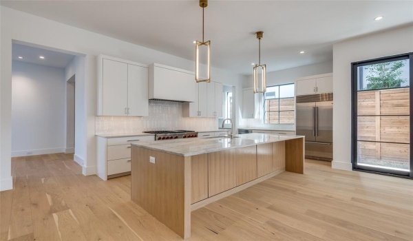 7706 Chatsworth Place, Dallas, TX 75230, 4 Bedrooms Bedrooms, ,5 BathroomsBathrooms,Residential,For Sale,7706 Chatsworth Place,20843214
