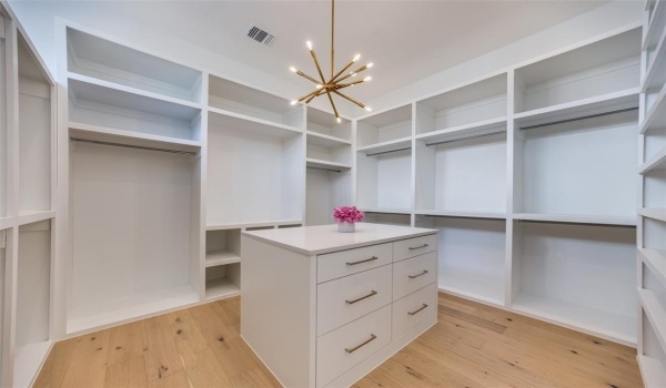 7706 Chatsworth Place, Dallas, TX 75230, 4 Bedrooms Bedrooms, ,5 BathroomsBathrooms,Residential,For Sale,7706 Chatsworth Place,20843214