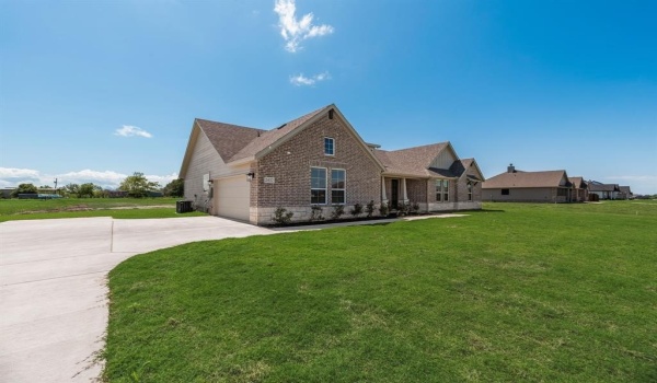 2432 Blackjack Oak Road, Oak Ridge, TX 75161, 4 Habitaciones Habitaciones , ,2 BañosBaños,Residential,En Venta,2432 Blackjack Oak Road,20843324