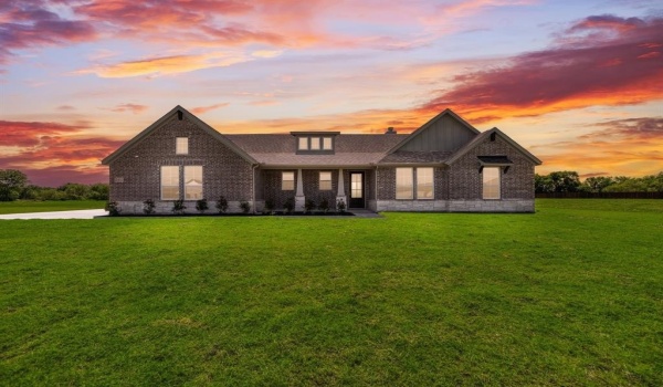 2432 Blackjack Oak Road, Oak Ridge, TX 75161, 4 Habitaciones Habitaciones , ,2 BañosBaños,Residential,En Venta,2432 Blackjack Oak Road,20843324