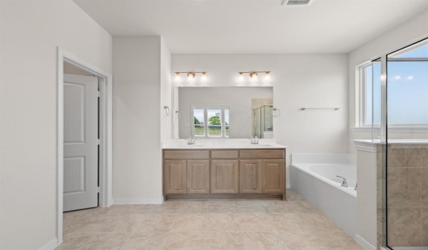 2432 Blackjack Oak Road, Oak Ridge, TX 75161, 4 Habitaciones Habitaciones , ,2 BañosBaños,Residential,En Venta,2432 Blackjack Oak Road,20843324