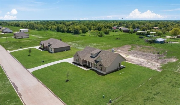 2432 Blackjack Oak Road, Oak Ridge, TX 75161, 4 Habitaciones Habitaciones , ,2 BañosBaños,Residential,En Venta,2432 Blackjack Oak Road,20843324