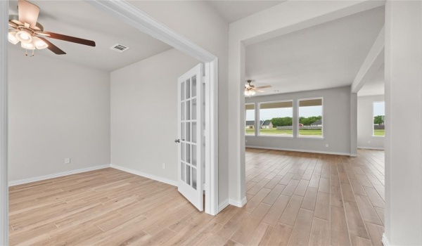 9 Louis Road, Sherman, TX 75090, 3 Bedrooms Bedrooms, ,2 BathroomsBathrooms,Residential,For Sale,9 Louis Road,20843359