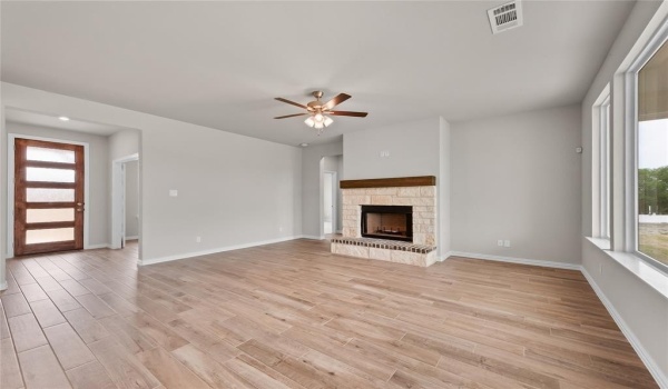 9 Louis Road, Sherman, TX 75090, 3 Bedrooms Bedrooms, ,2 BathroomsBathrooms,Residential,For Sale,9 Louis Road,20843359