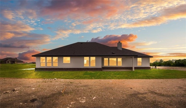 9 Louis Road, Sherman, TX 75090, 3 Bedrooms Bedrooms, ,2 BathroomsBathrooms,Residential,For Sale,9 Louis Road,20843359