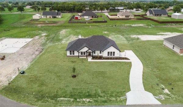 9 Louis Road, Sherman, TX 75090, 3 Bedrooms Bedrooms, ,2 BathroomsBathrooms,Residential,For Sale,9 Louis Road,20843359