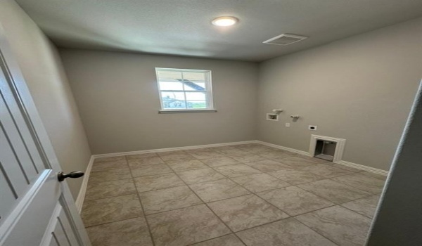 5 Louis Road, Sherman, TX 75090, 4 Bedrooms Bedrooms, ,2 BathroomsBathrooms,Residential,For Sale,5 Louis Road,20843377