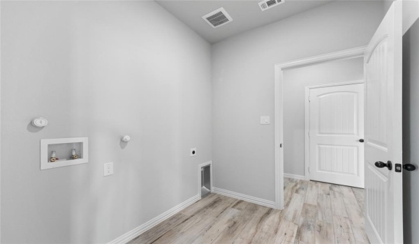 1 Louis Road, Sherman, TX 75090, 4 Bedrooms Bedrooms, ,3 BathroomsBathrooms,Residential,For Sale,1 Louis Road,20843391