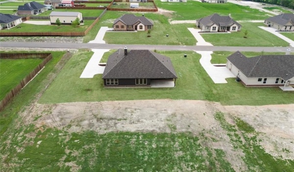 1 Louis Road, Sherman, TX 75090, 4 Bedrooms Bedrooms, ,3 BathroomsBathrooms,Residential,For Sale,1 Louis Road,20843391
