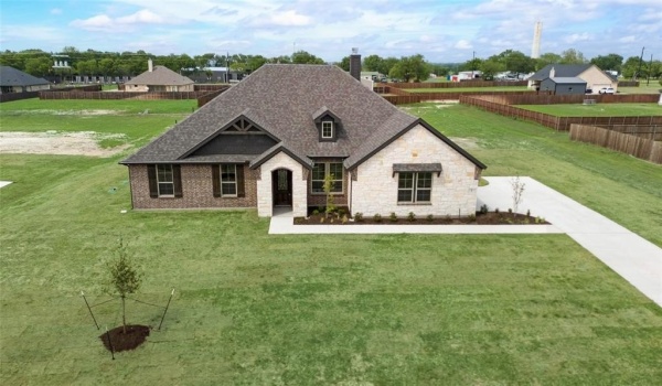 1 Louis Road, Sherman, TX 75090, 4 Bedrooms Bedrooms, ,3 BathroomsBathrooms,Residential,For Sale,1 Louis Road,20843391