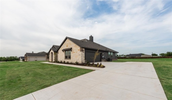 1 Louis Road, Sherman, TX 75090, 4 Bedrooms Bedrooms, ,3 BathroomsBathrooms,Residential,For Sale,1 Louis Road,20843391