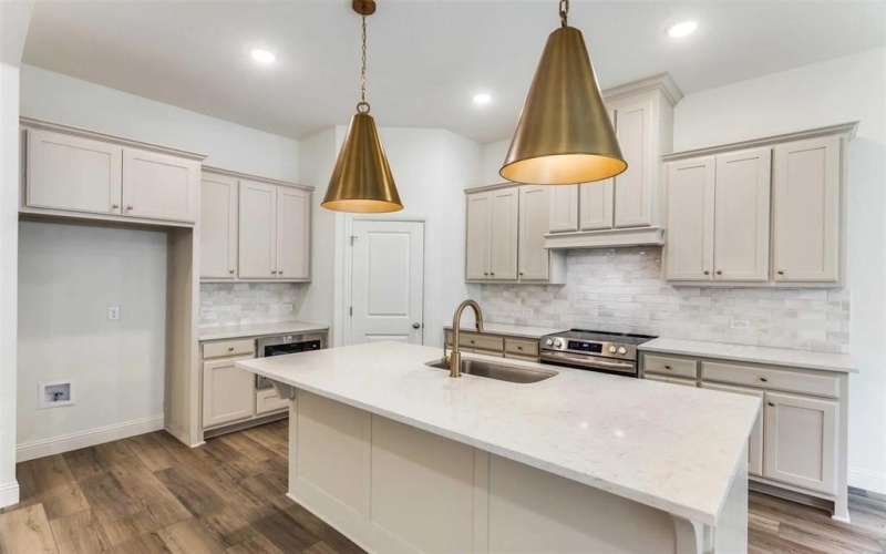 782 Sterling Drive, Benbrook, TX 76126, 3 Bedrooms Bedrooms, ,3 BathroomsBathrooms,Residential,For Sale,782 Sterling Drive,20843512