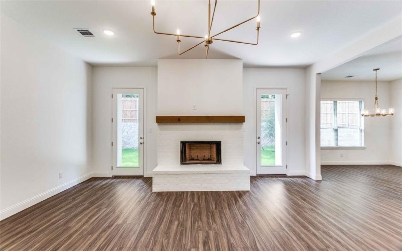 790 Sterling Drive, Benbrook, TX 76126, 4 Bedrooms Bedrooms, ,3 BathroomsBathrooms,Residential,For Sale,790 Sterling Drive,20843520