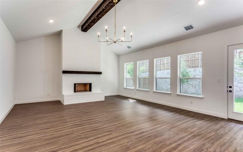 786 Sterling Drive, Benbrook, TX 76126, 4 Habitaciones Habitaciones , ,3 BañosBaños,Residential,En Venta,786 Sterling Drive,20843526