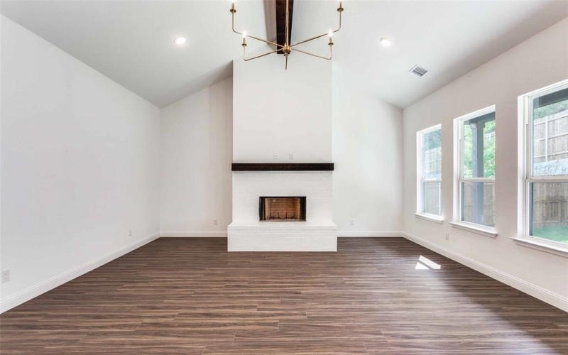 786 Sterling Drive, Benbrook, TX 76126, 4 Habitaciones Habitaciones , ,3 BañosBaños,Residential,En Venta,786 Sterling Drive,20843526