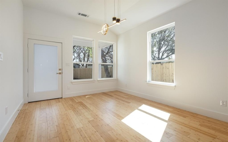 3910 Alsbury Street, Dallas, TX 75216, 4 Habitaciones Habitaciones , ,2 BañosBaños,Residential,En Venta,3910 Alsbury Street,20843541