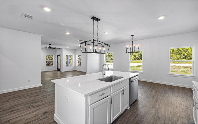 5708 Barkridge Drive, Granbury, TX 76048, 3 Bedrooms Bedrooms, ,2 BathroomsBathrooms,Residential,For Sale,5708 Barkridge Drive,20843636