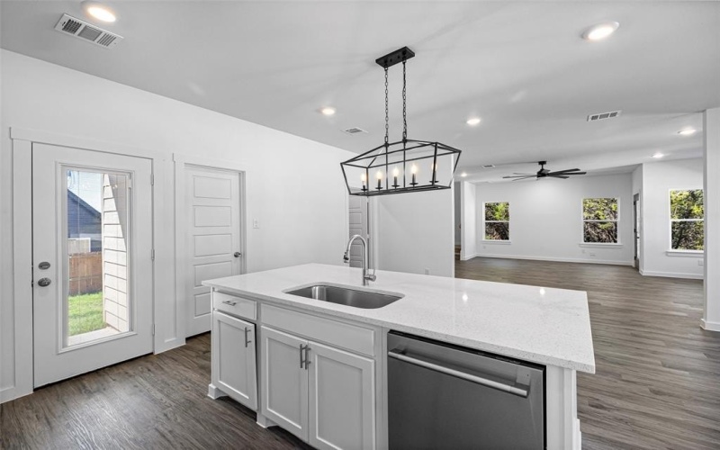 5708 Barkridge Drive, Granbury, TX 76048, 3 Bedrooms Bedrooms, ,2 BathroomsBathrooms,Residential,For Sale,5708 Barkridge Drive,20843636