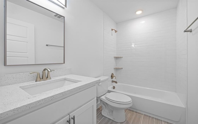 5708 Barkridge Drive, Granbury, TX 76048, 3 Bedrooms Bedrooms, ,2 BathroomsBathrooms,Residential,For Sale,5708 Barkridge Drive,20843636