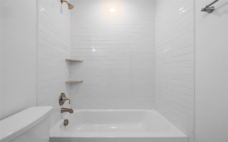 5708 Barkridge Drive, Granbury, TX 76048, 3 Bedrooms Bedrooms, ,2 BathroomsBathrooms,Residential,For Sale,5708 Barkridge Drive,20843636