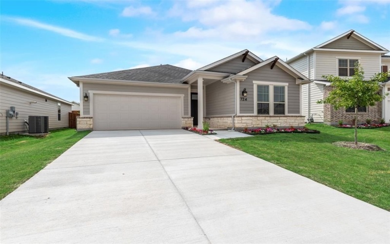 724 Marcus Lane, Crowley, TX 76036, 3 Bedrooms Bedrooms, ,2 BathroomsBathrooms,Residential,For Sale,724 Marcus Lane,20843648