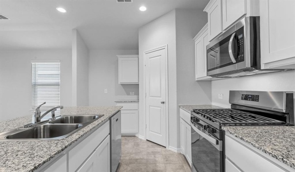 311 PECOS Drive, Azle, TX 76020, 4 Bedrooms Bedrooms, ,2 BathroomsBathrooms,Residential,For Sale,311 PECOS Drive,20843669