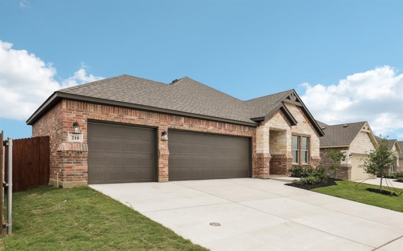 210 Navajo Trail, Alvarado, TX 76009, 3 Bedrooms Bedrooms, ,2 BathroomsBathrooms,Residential,For Sale,210 Navajo Trail,20843692