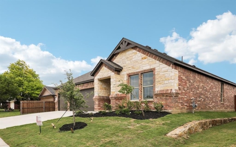 210 Navajo Trail, Alvarado, TX 76009, 3 Bedrooms Bedrooms, ,2 BathroomsBathrooms,Residential,For Sale,210 Navajo Trail,20843692