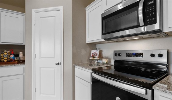 307 PECOS Drive, Azle, TX 76020, 4 Bedrooms Bedrooms, ,2 BathroomsBathrooms,Residential,For Sale,307 PECOS Drive,20843696