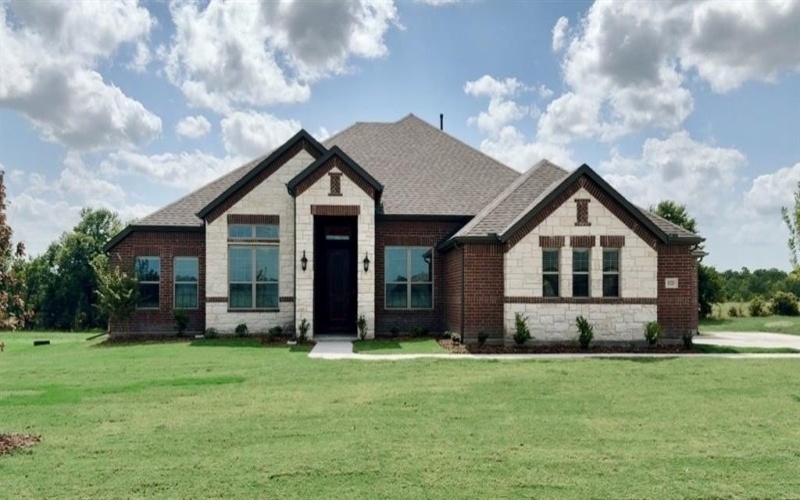 8320 Forest Glade Drive, Greenville, TX 75402, 4 Bedrooms Bedrooms, ,2 BathroomsBathrooms,Residential,For Sale,8320 Forest Glade Drive,20843744
