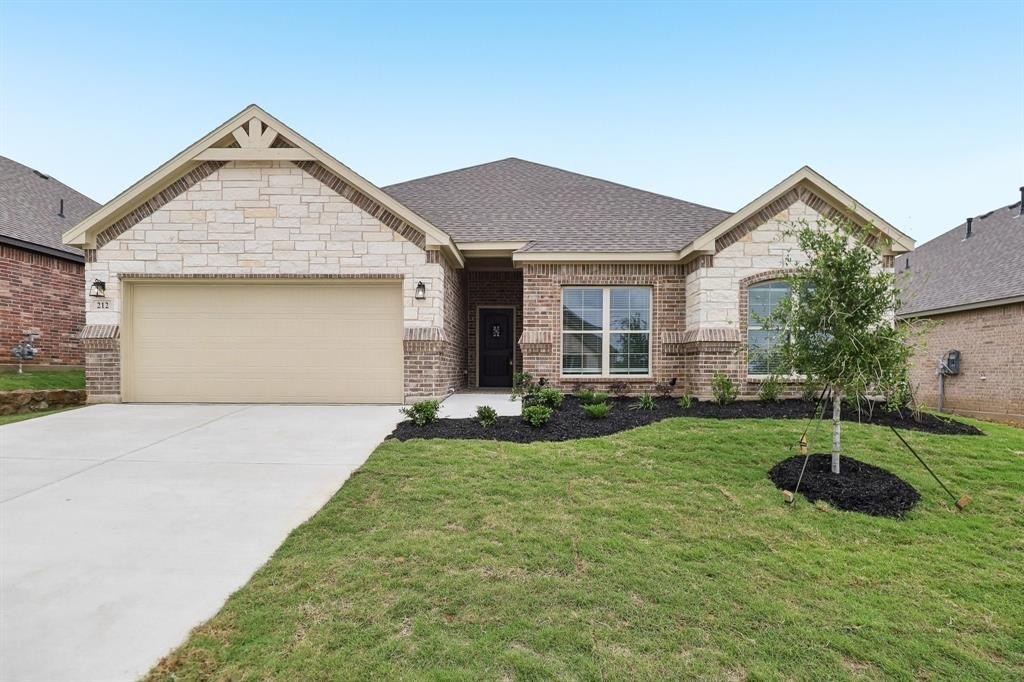 212 Navajo Trail, Alvarado, TX 76009, 4 Habitaciones Habitaciones , ,2 BañosBaños,Residential,En Venta,212 Navajo Trail,20843757