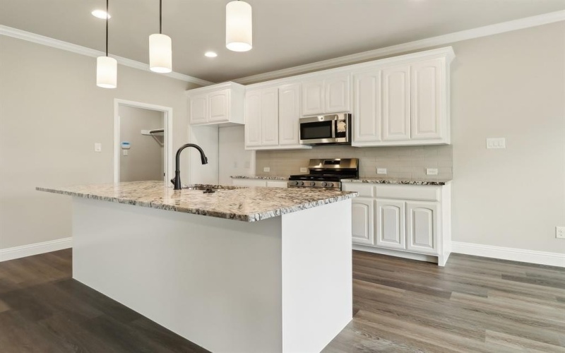 212 Navajo Trail, Alvarado, TX 76009, 4 Habitaciones Habitaciones , ,2 BañosBaños,Residential,En Venta,212 Navajo Trail,20843757