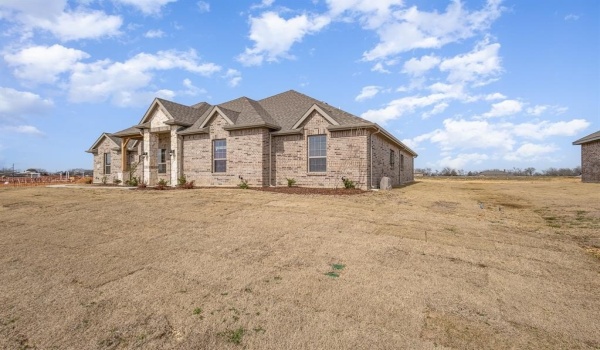 6036 Mango, Sanger, TX 76266, 4 Habitaciones Habitaciones , ,2 BañosBaños,Residential,En Venta,6036 Mango,20843962
