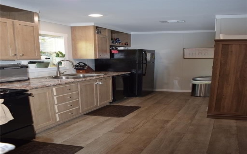 3005 Rockwood Drive, Granbury, TX 76048, 3 Bedrooms Bedrooms, ,2 BathroomsBathrooms,Residential,For Sale,3005 Rockwood Drive,20844079