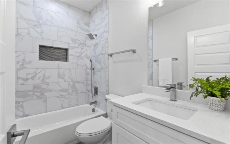 114 Griffin Street, Waxahachie, TX 75165, 3 Habitaciones Habitaciones , ,2 BañosBaños,Residential,En Venta,114 Griffin Street,20846849